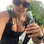 Boozy Karebear avatar