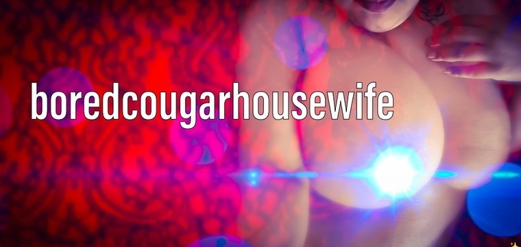 Bored Cougar Housewife 🇨🇦 banner image