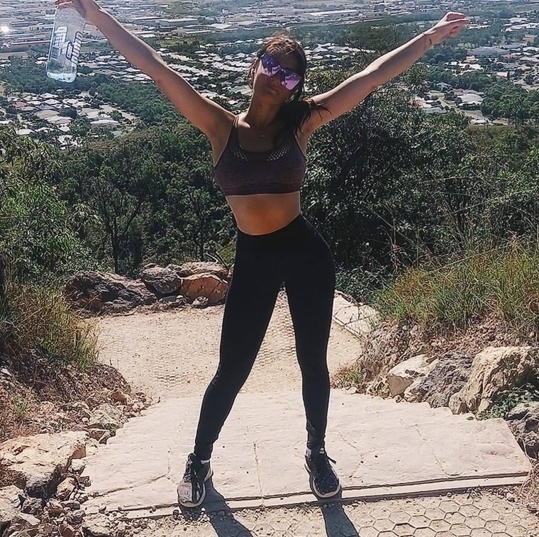 Tap👏Outbooty 😂 cover image