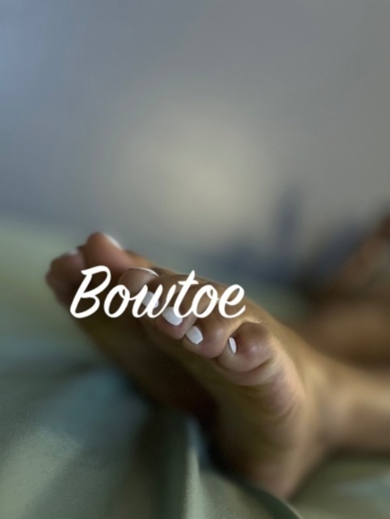 bow-toe cover image