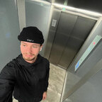 Mark one avatar