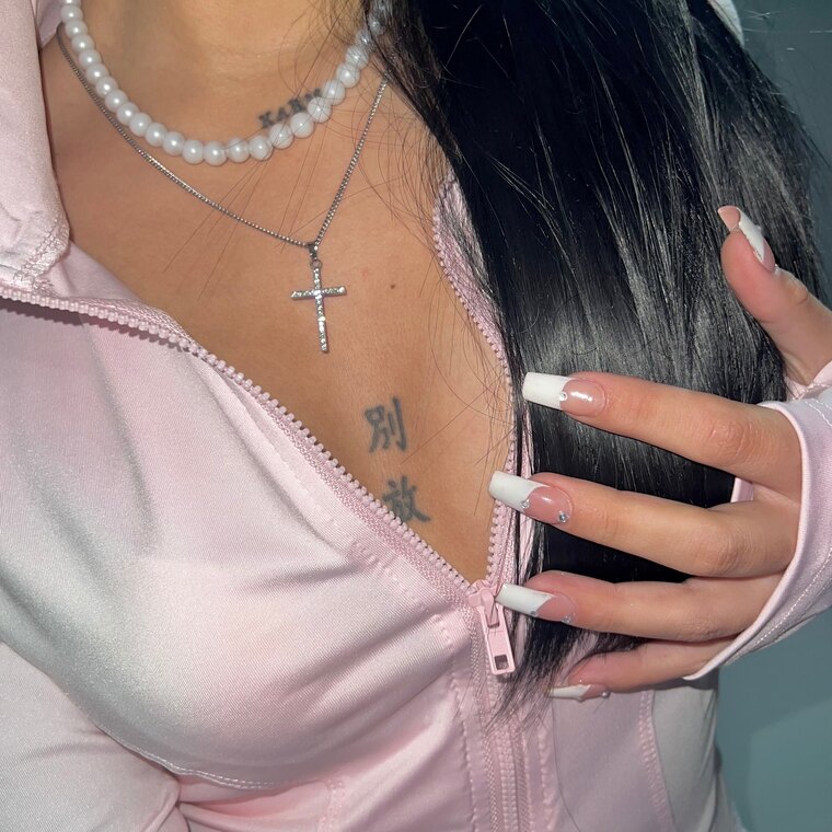 Mia🎀 cover image