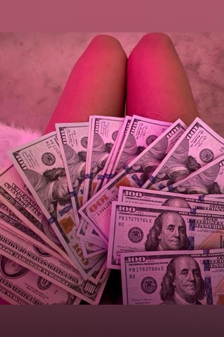 👑 Barbie 🥂🏆👠💰💋 cover image