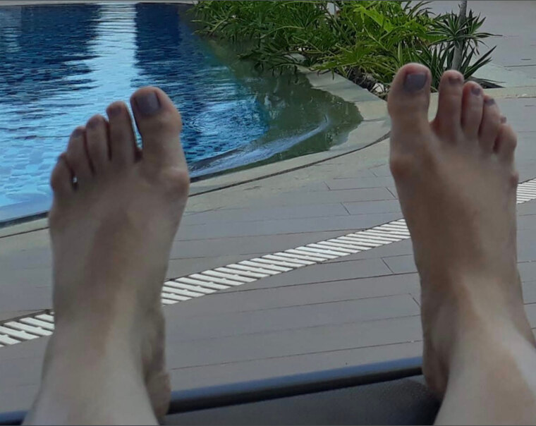 BraFemaleFeet cover image