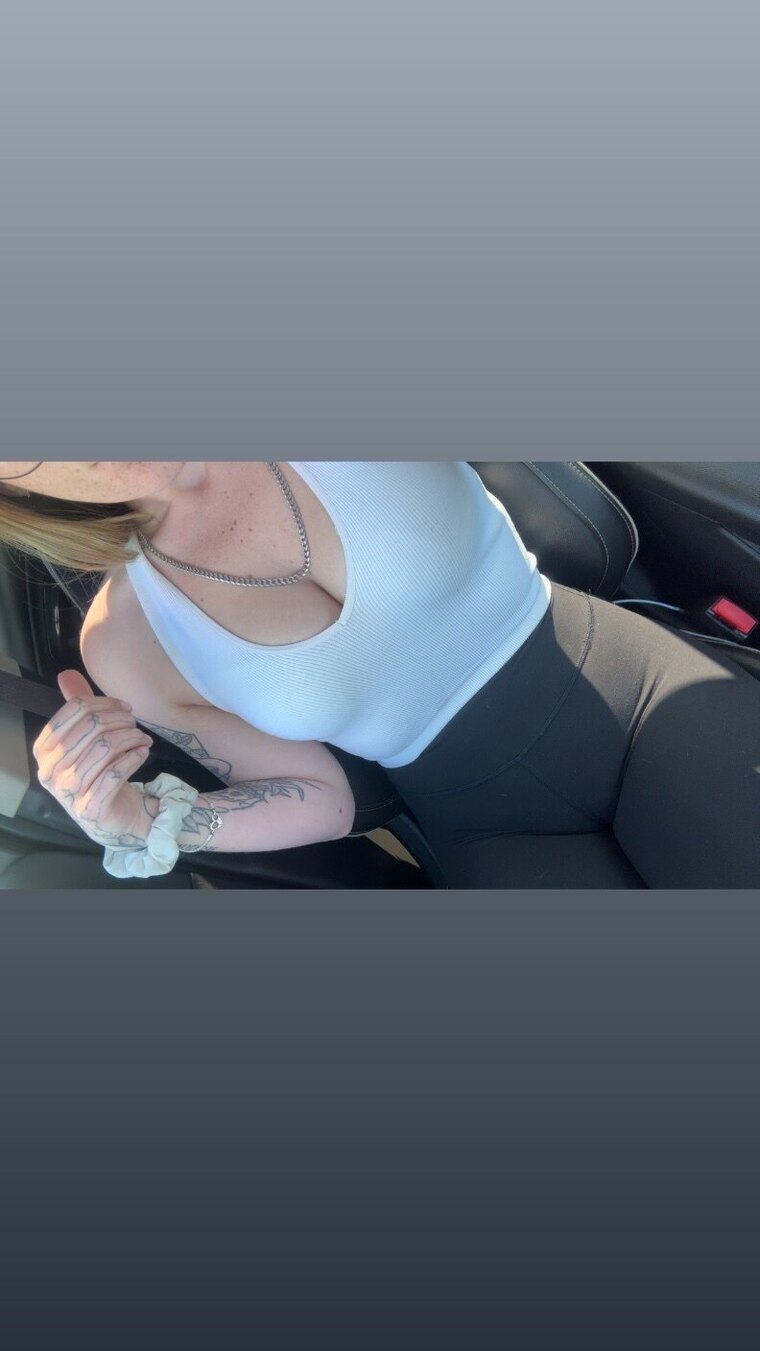 B 🕊️ cover image