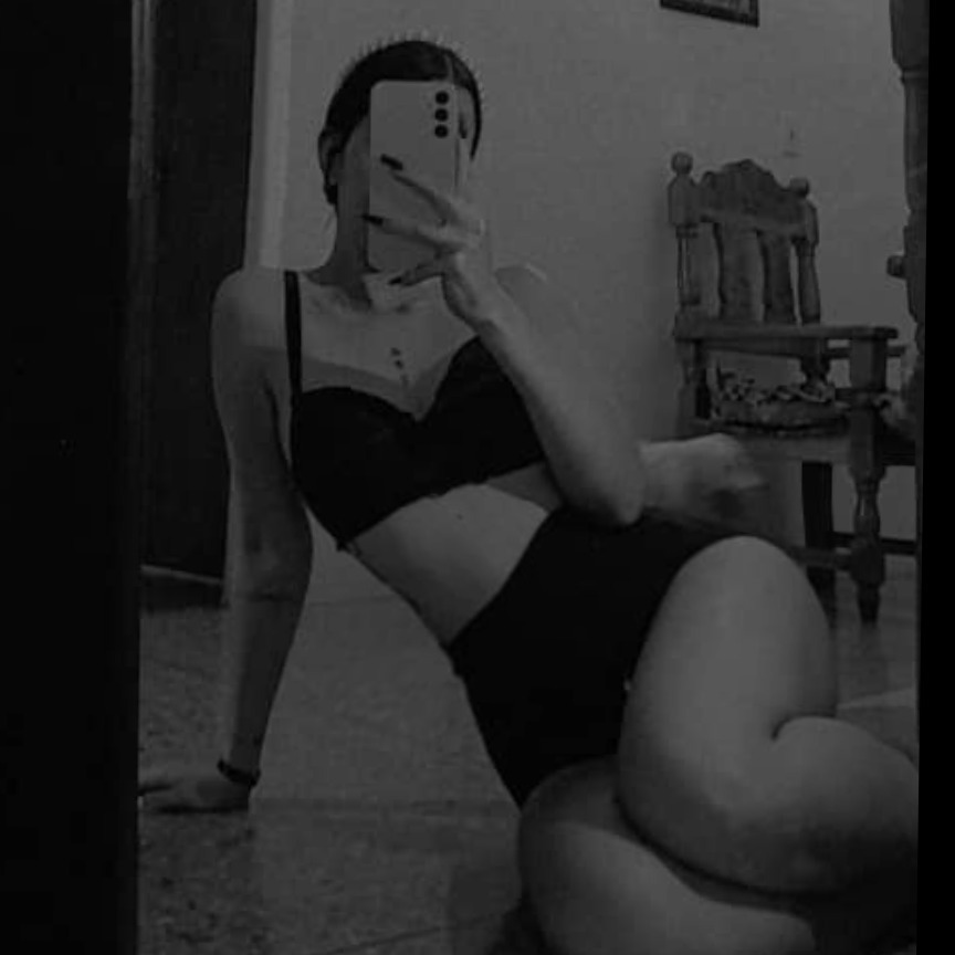 Paola🍭👅 banner image