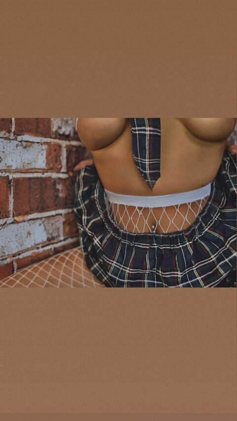 🅑🅡🅔 | 🅥🅘🅟 cover image