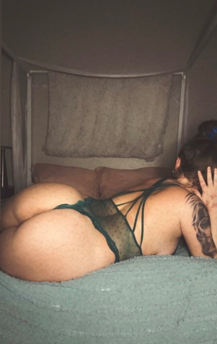 Bri Luxxe banner image