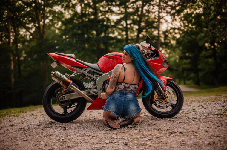 Brittany Nicole 🖤💙 cover image