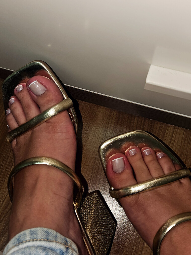 BRJDFeet cover image