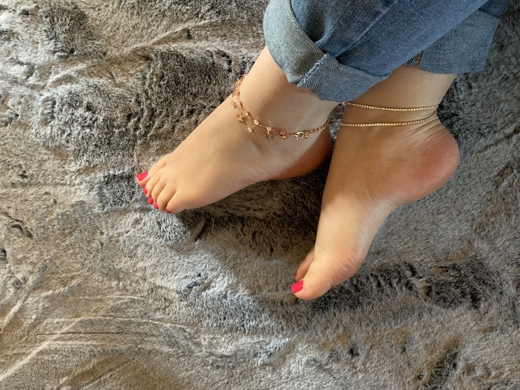 BrookeSugarFeet cover image