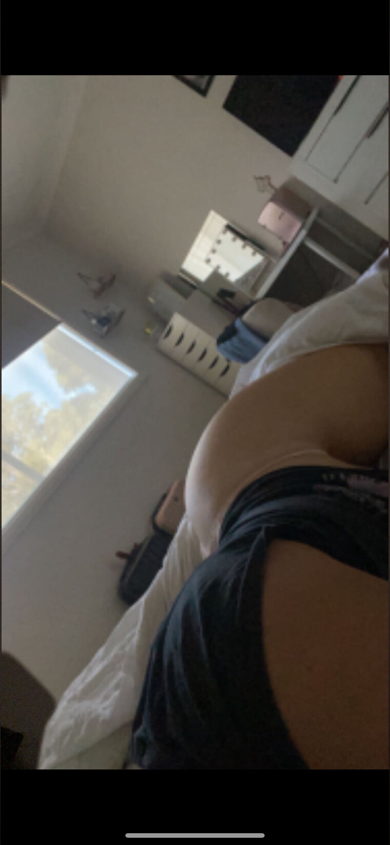 Aussie brown eyed & thick girl🤫 banner image
