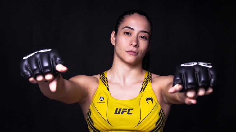 Bruna Brasil cover image