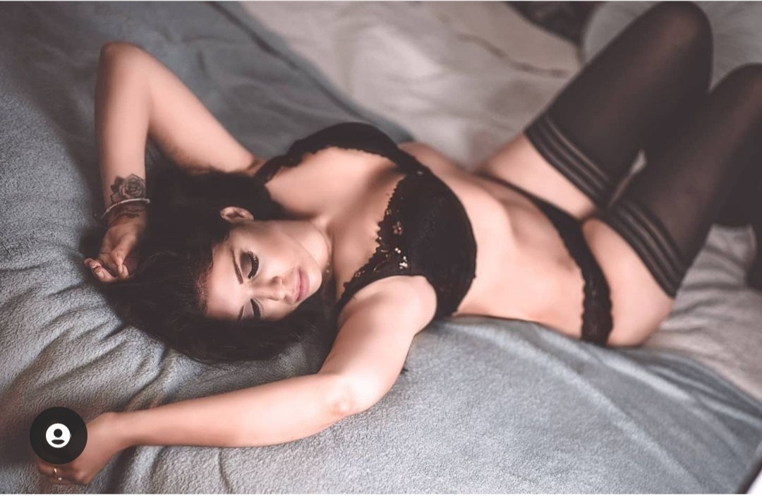 Brunette1987 banner image