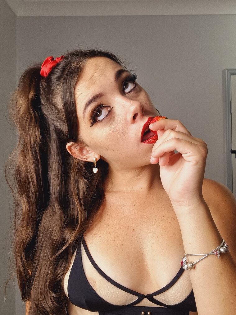 Brunette Baddie 💫 banner image