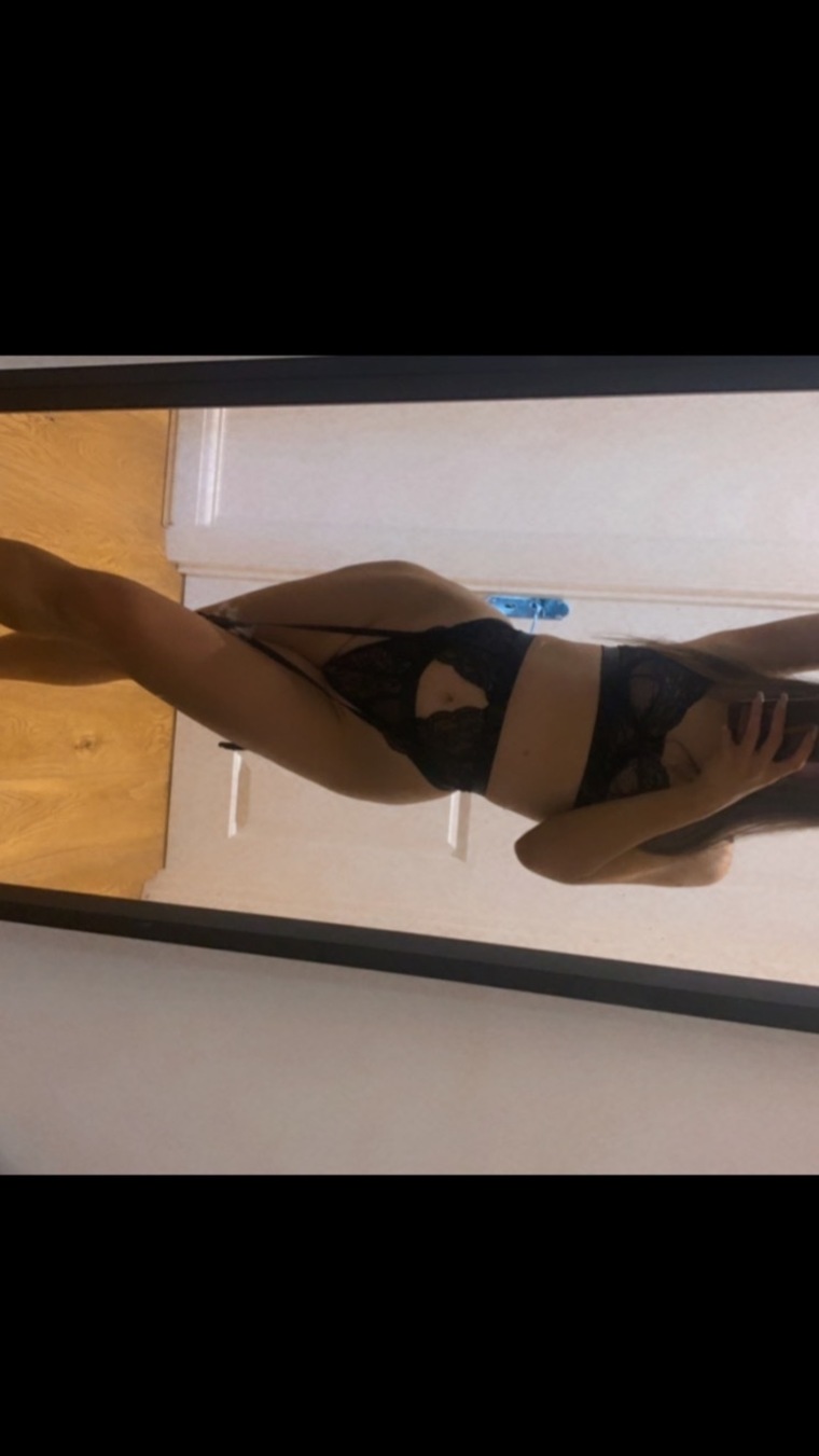 Brunette Bi*ch cover image