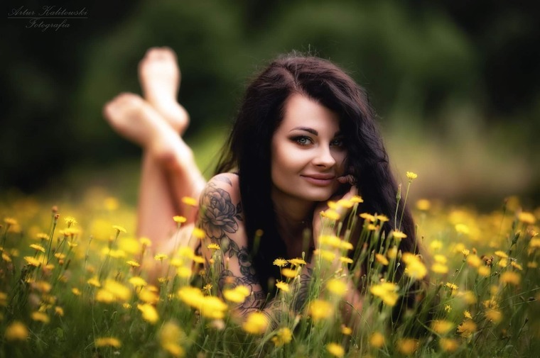 Brunettetattoogirl banner image