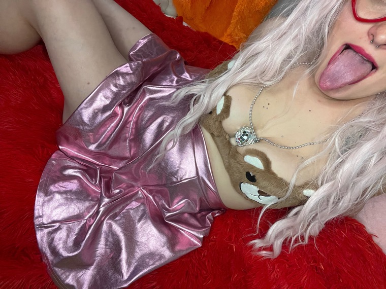 Rosie π (check out my VIP page!) banner image