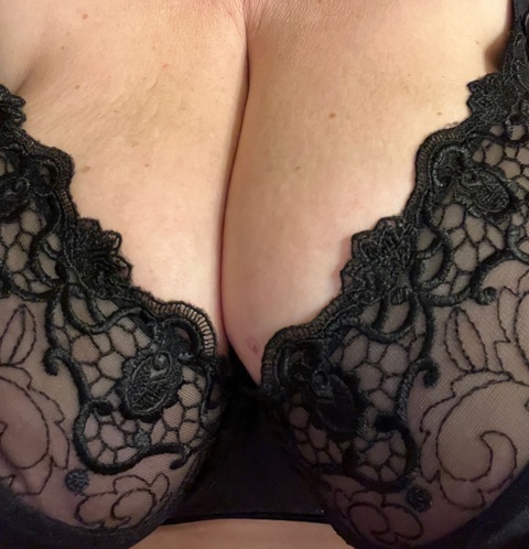 bustyandchubby cover image