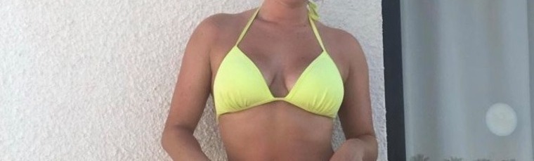 BustyBeachBabe cover image