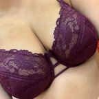 Busty Hoosier Hotwife avatar