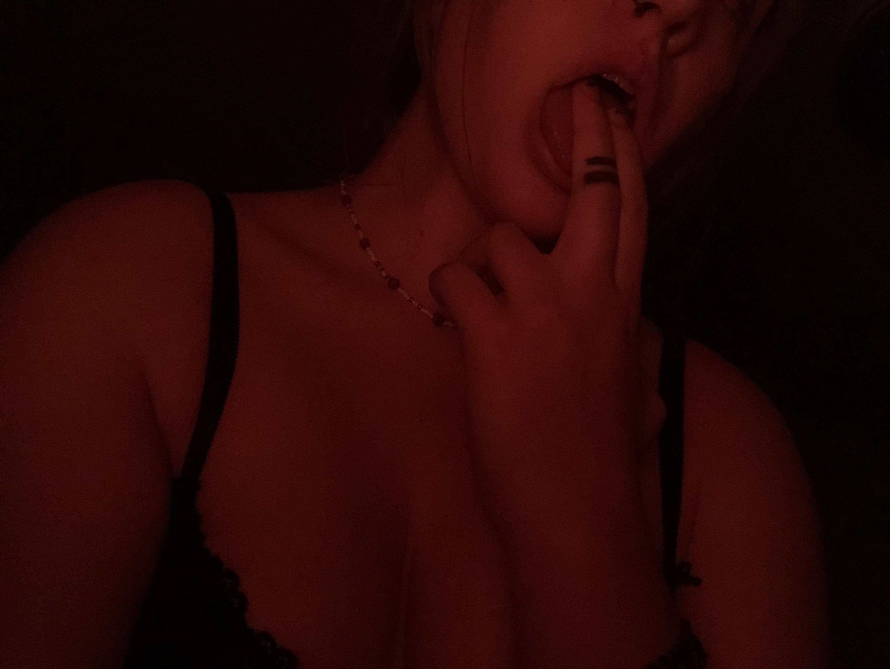 clo β€οΈβπ©Ή banner image