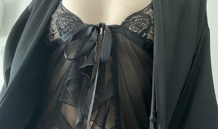 Calista Velvet banner image
