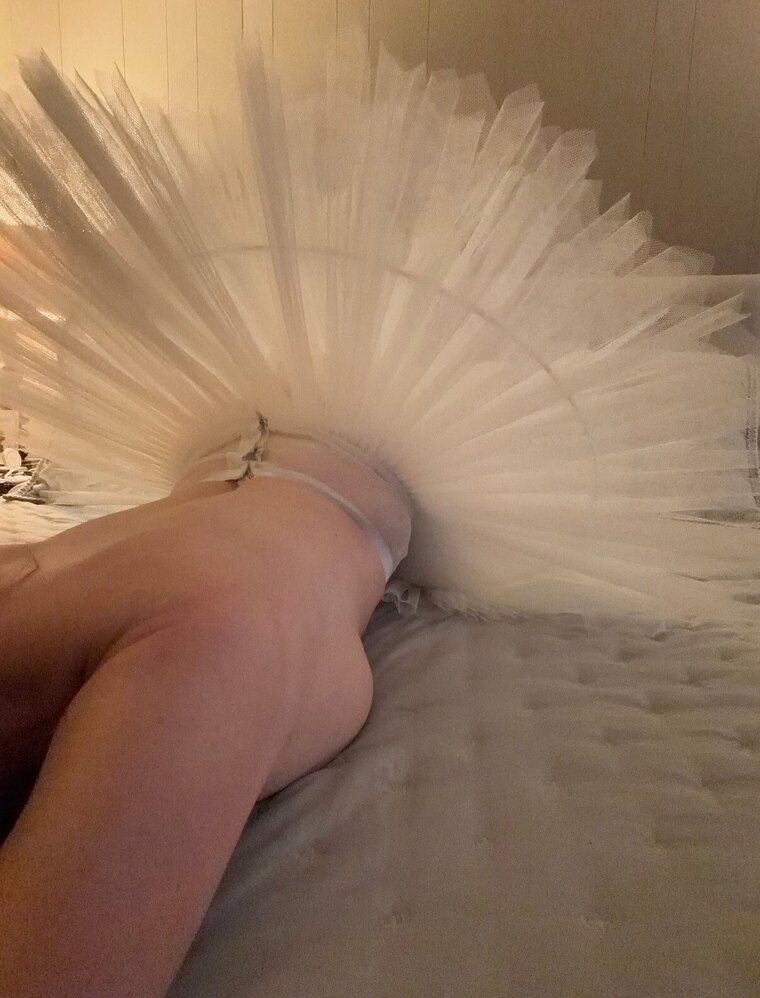 CamilleNaughtyBallerina cover image