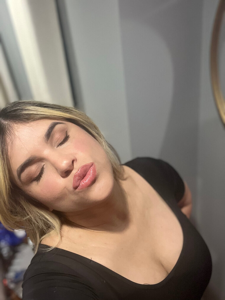 Camila Voss banner image