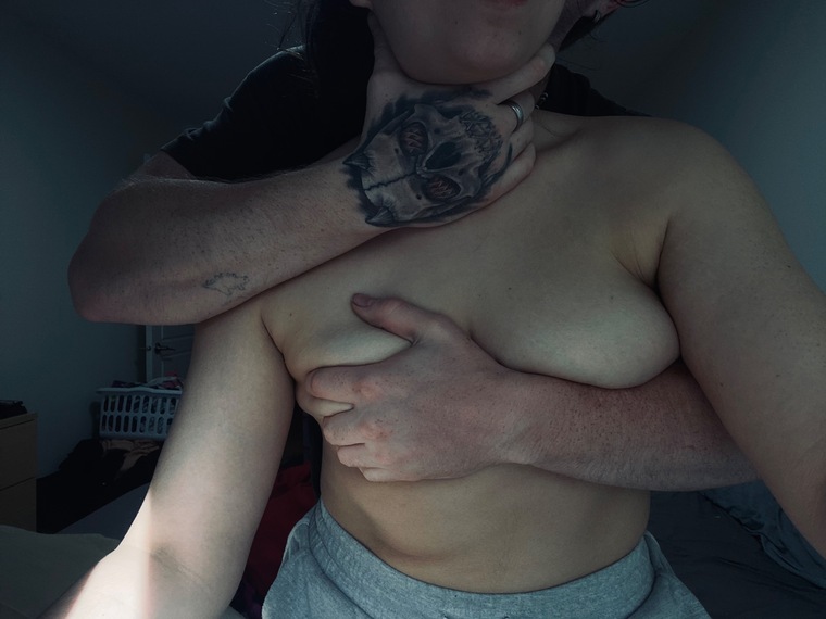 Canadian couple🌶 cover image