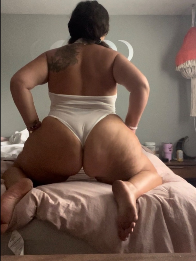 GoldustWoman79 cover image