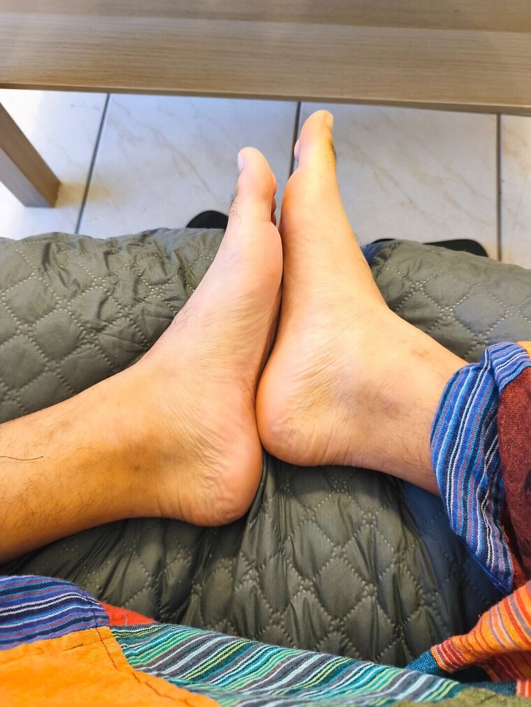 Canary FeetDom banner image