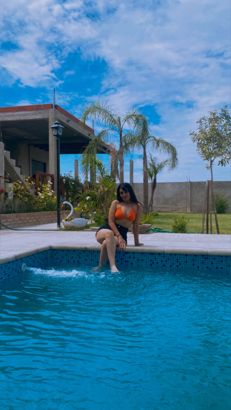 Bigg Ass cande banner image