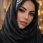 🧕🏼ARAB+ LATINA = BOMSHELL😍🔥 avatar