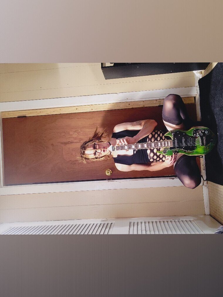 Cannagurl Shredz cover image