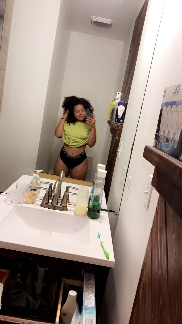 Caramelkiss77 cover image