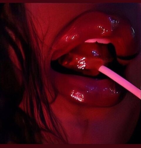 Caramella 🦋 cover image