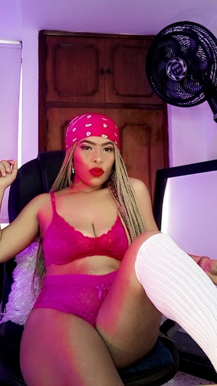 Cardi brownn banner image