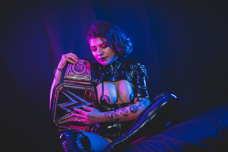 Cari Silva 🫦 cover image