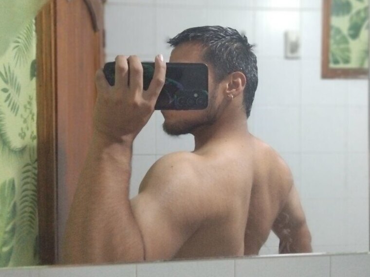 Carlos Montoya cover image