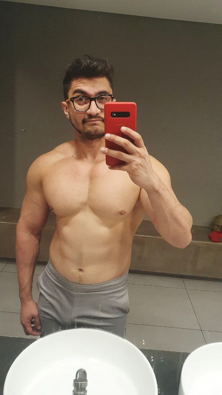 Carlos y sus juguetes cover image