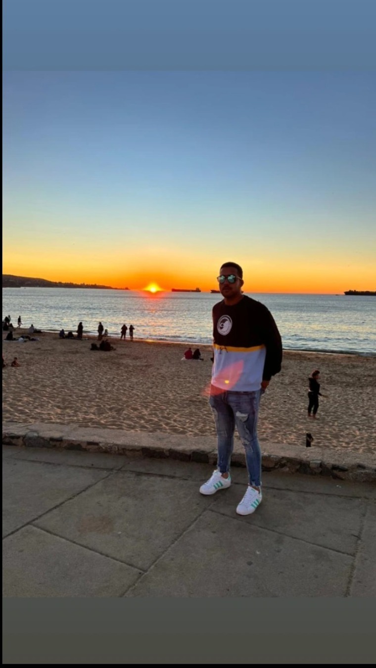 Carlos González. banner image