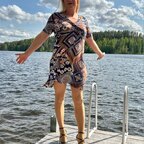 Crossdresser and wife avatar
