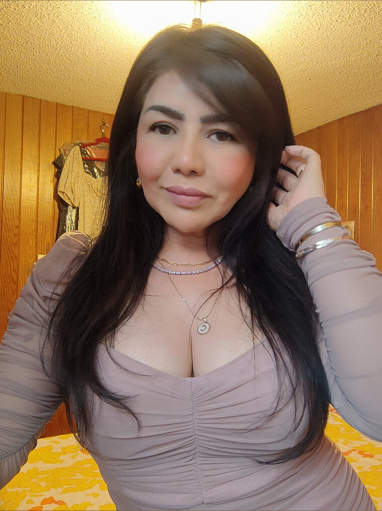 CeciSexyCatita cover image