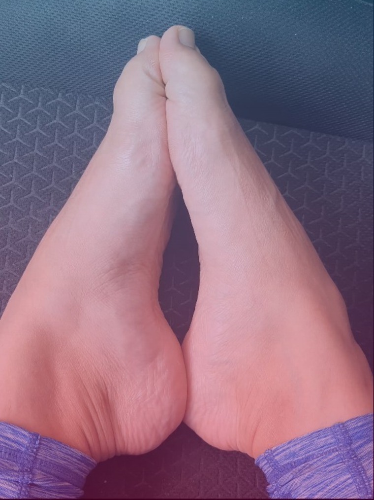 Chacha-feet banner image
