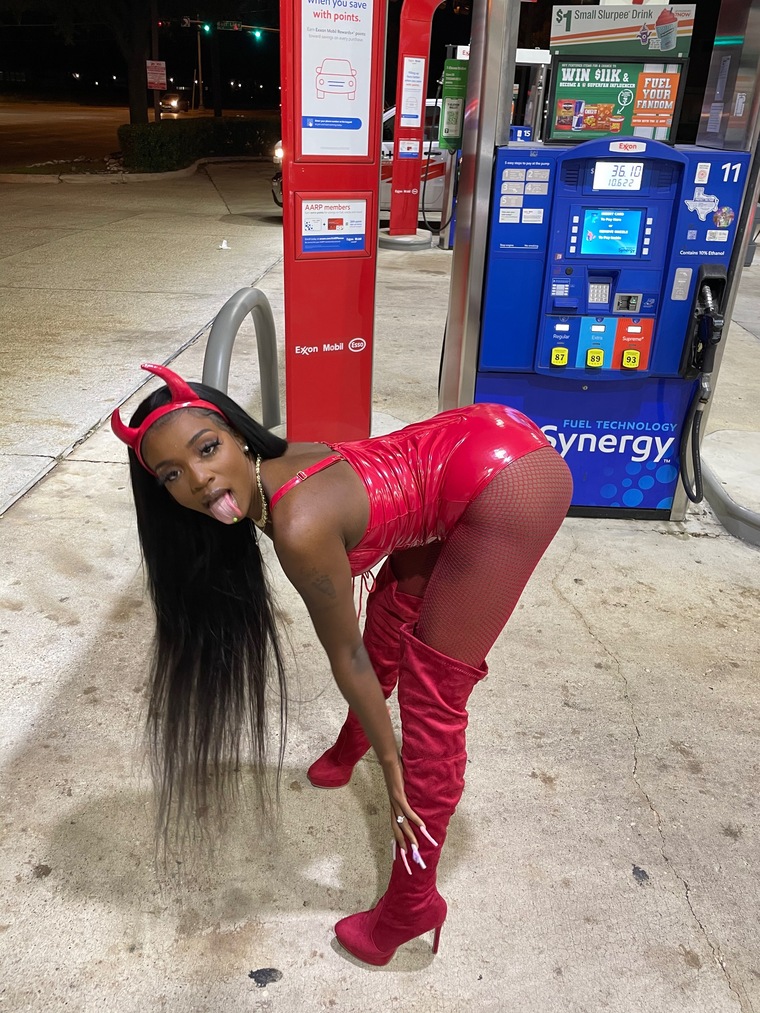 ChanelDior 🥰 cover image