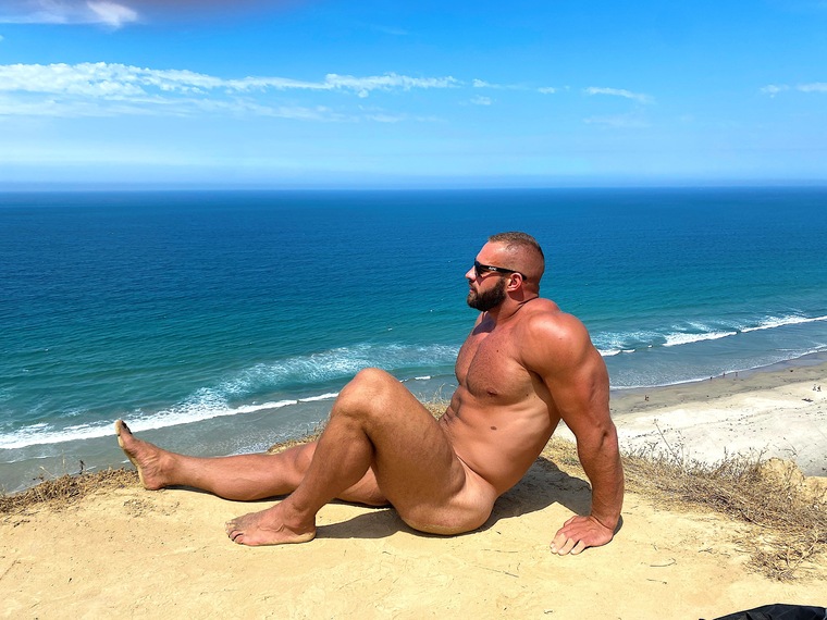 chase_me2thegym cover image