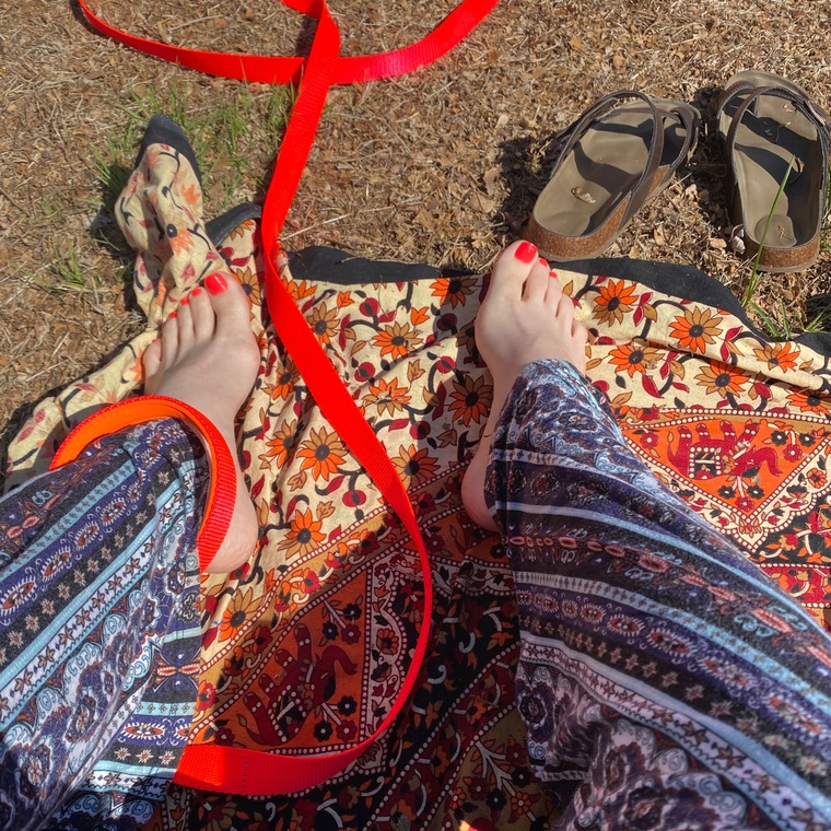 Cherry’s Tootsie Pops 👣 cover image