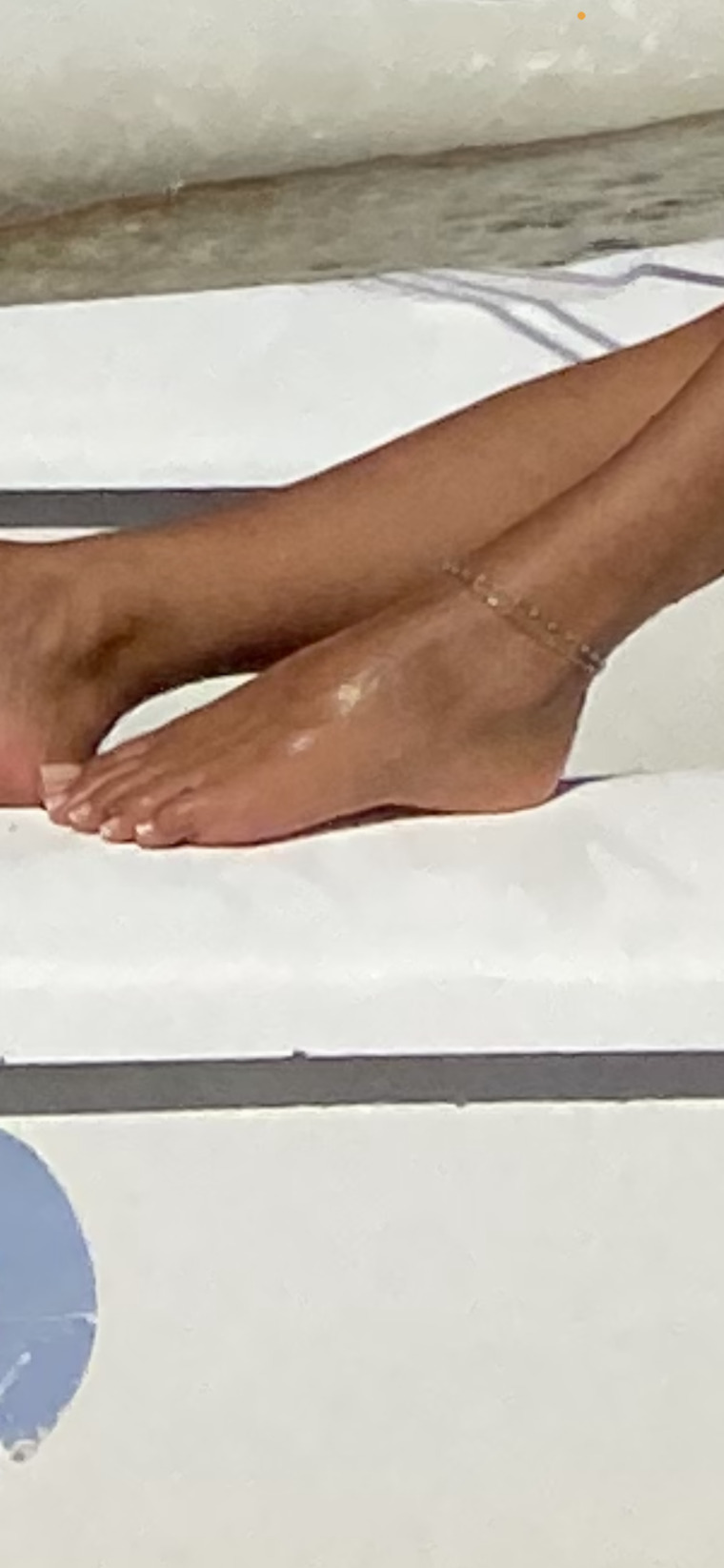 ChloéPiedParis cover image