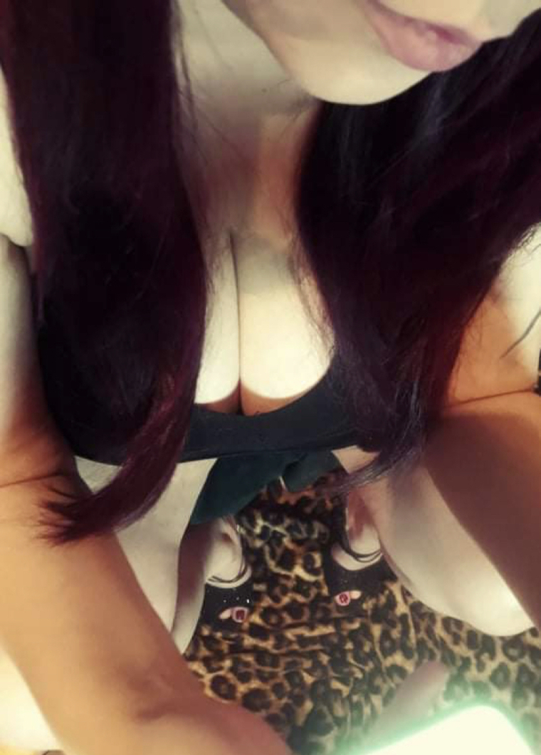 Chloe temptress banner image